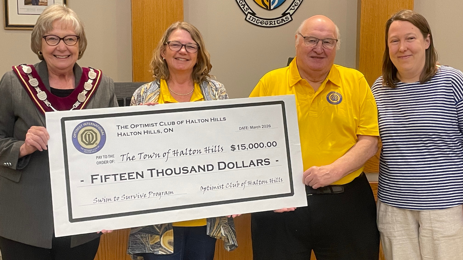 Mayor Lawlor presenting a cheque to Support Swim to Survive Program