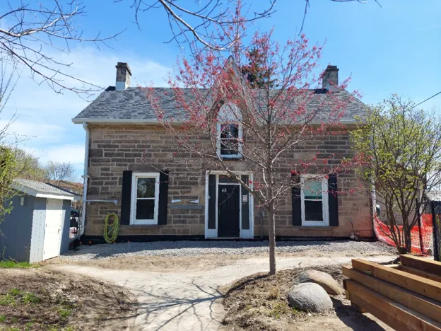65 Maple Ave 65 Maple Ave